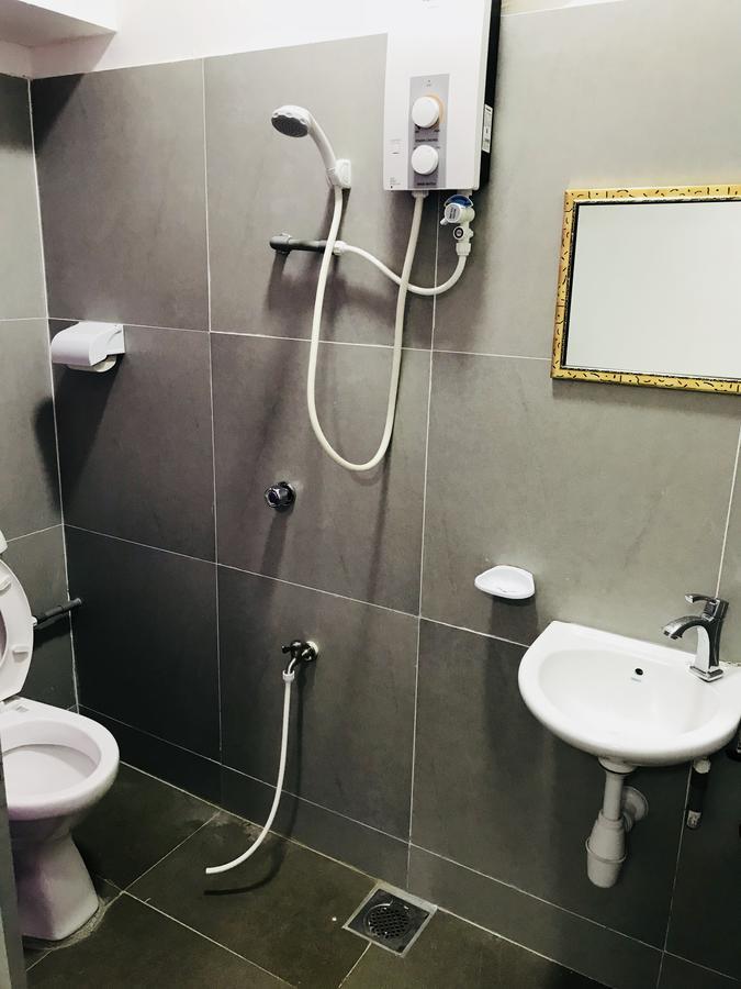 H-Hotel جوهر بهرو المظهر الخارجي الصورة